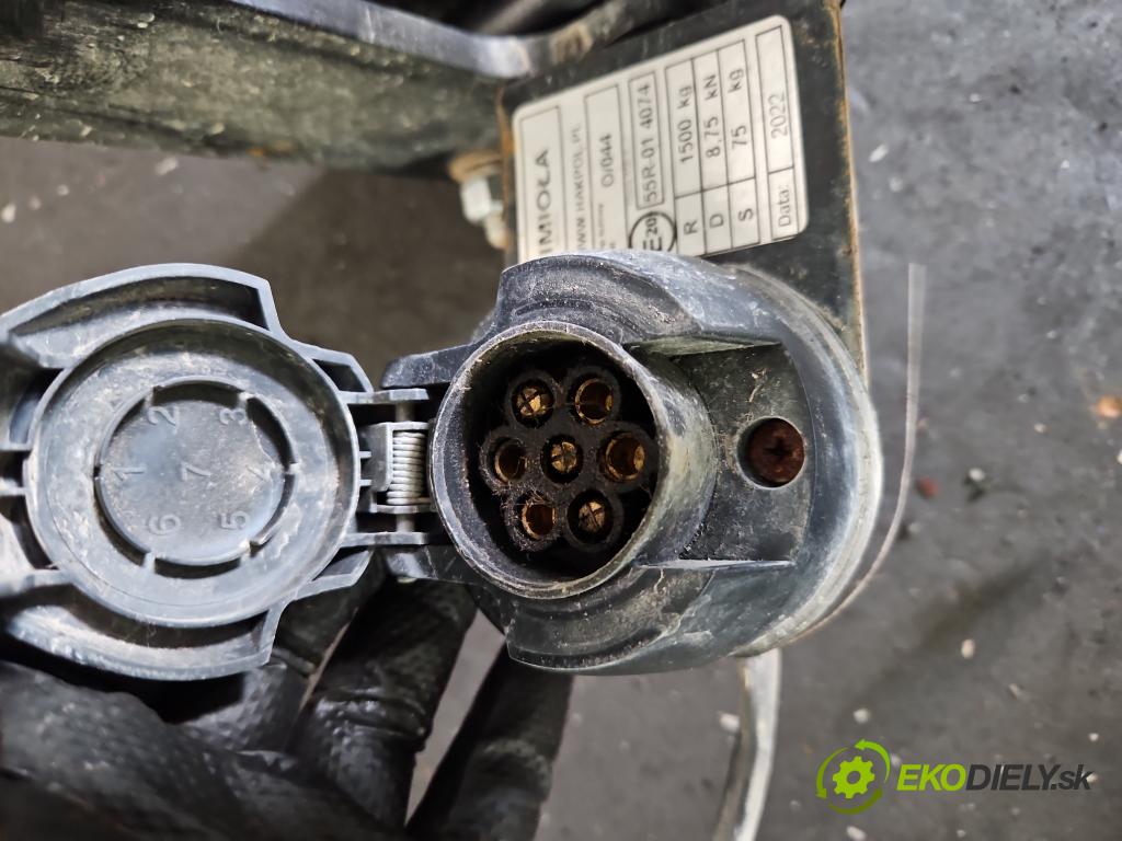 Opel Mokka A 2012-2019 1.6 cdti 136hp manual 100 kW 1598 cm3 5- oko tažné  (Tažné zařízení)