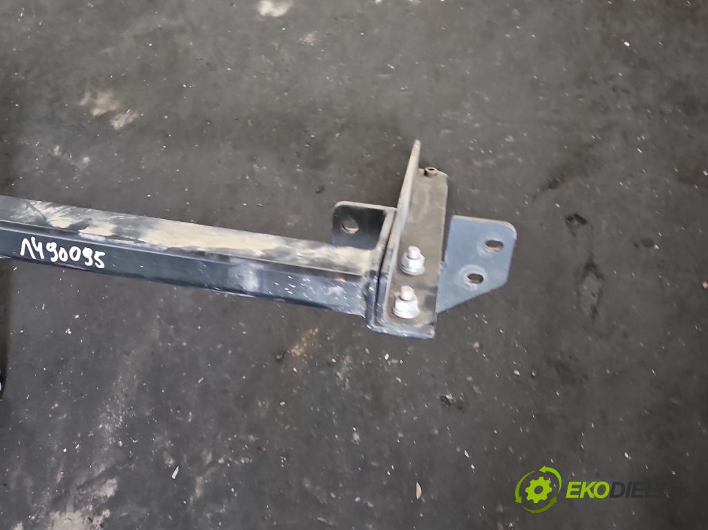 Opel Mokka A 2012-2019 1.6 cdti 136hp manual 100 kW 1598 cm3 5- oko tažné  (Tažné zařízení)