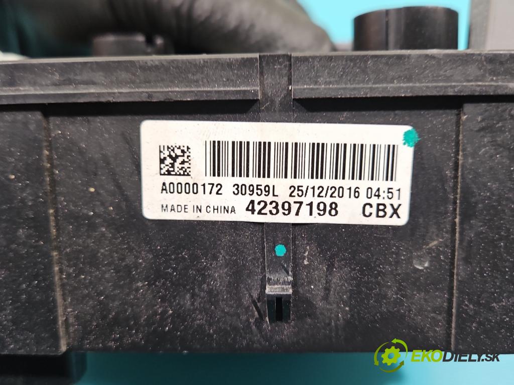 Opel Mokka A 2012-2019 1.6 cdti 136hp manual 100 kW 1598 cm3 5- skříňka pojistková 42397198 (Pojistková skříňka)