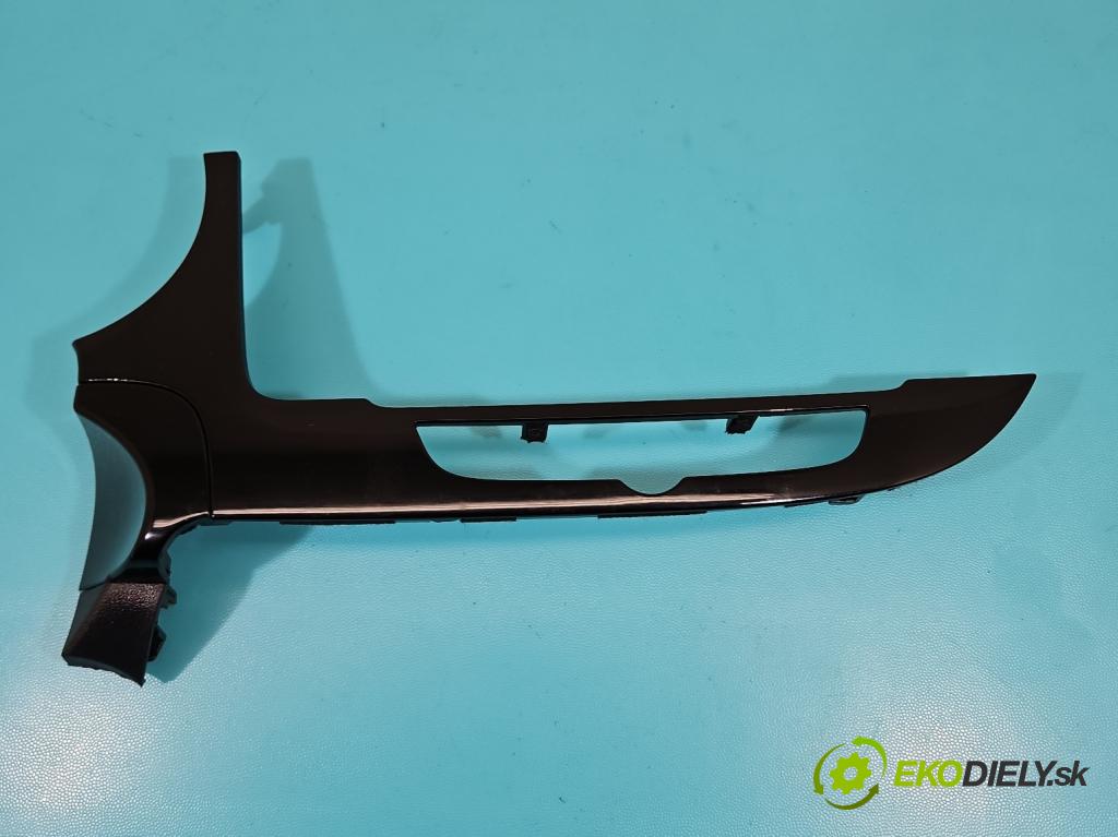 Opel Mokka A 2012-2019 1.6 cdti 136 HP manual 100 kW 1598 cm3 5- lišta ozdobná vnitŕní: BCG18403