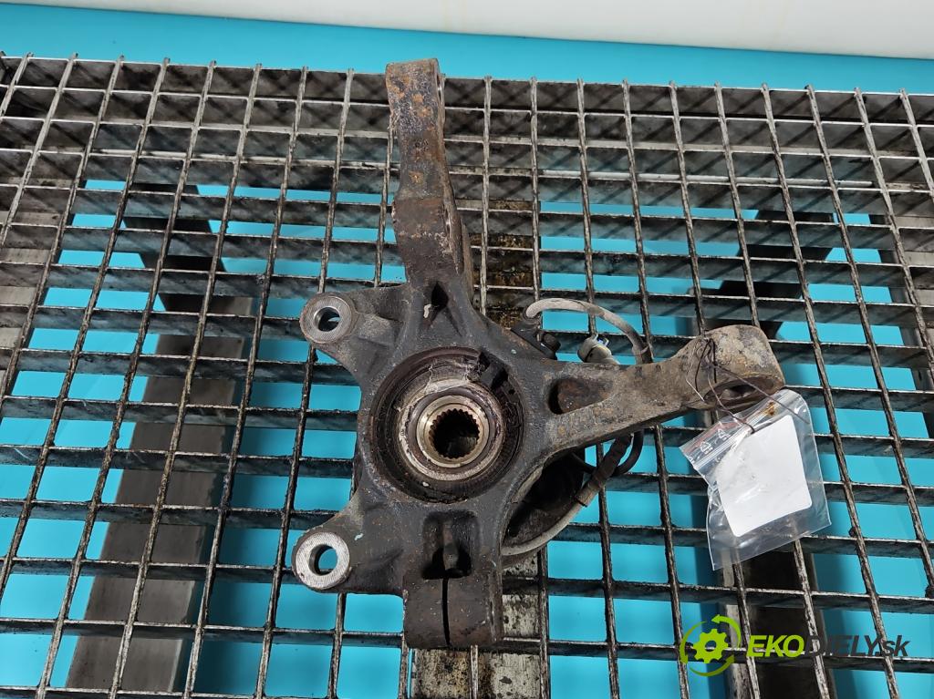 Opel Mokka A 2012-2019 1.6 cdti 136hp manual 100 kW 1598 cm3 5- náboj pravé  (Náboj kola)