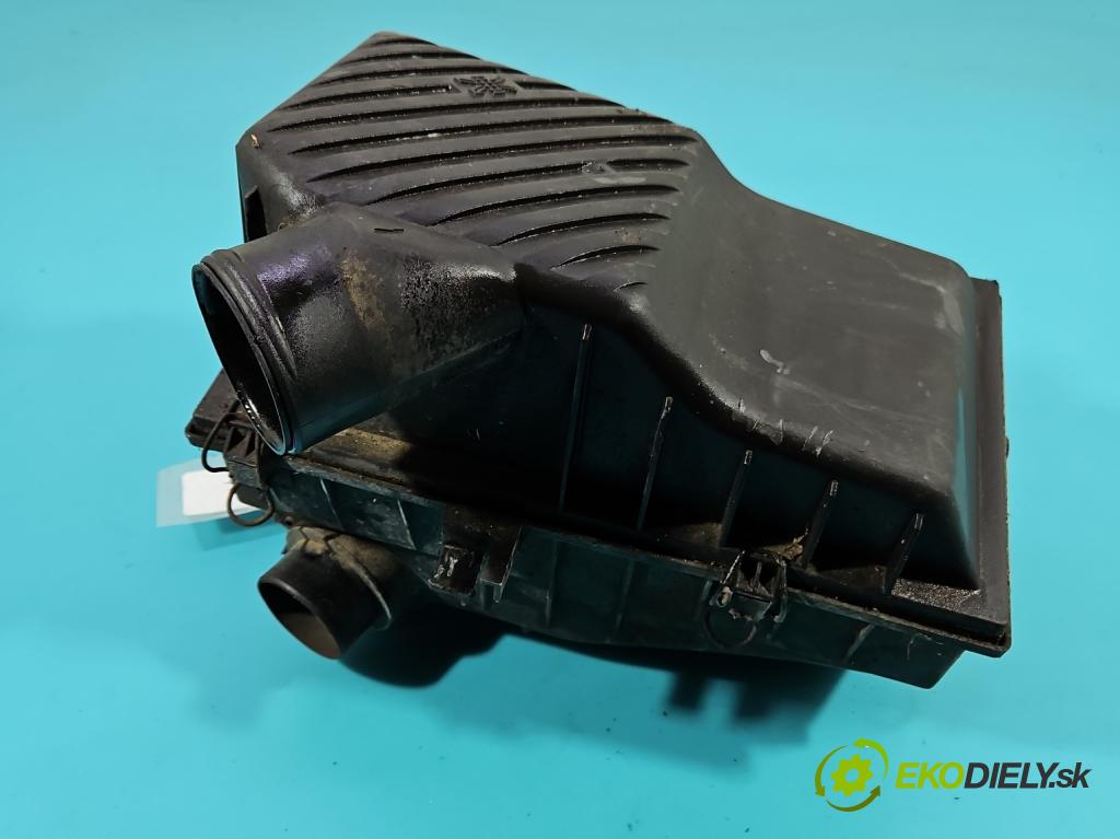 Vw Passat B3 1988-1993 1.8 90 HP manual 66 kW 1781 cm3 4- obal filtra vzduchu 357129607 (Obal vzduchového filtra)