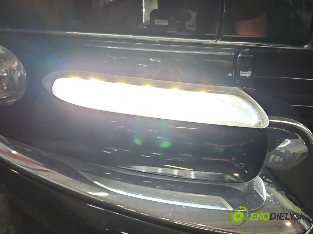 Renault Scenic III 2009-2016 1.6 dci 131 hp manual 96 kW 1598 cm3 5- Světlo provozu denně pravé 266003179R