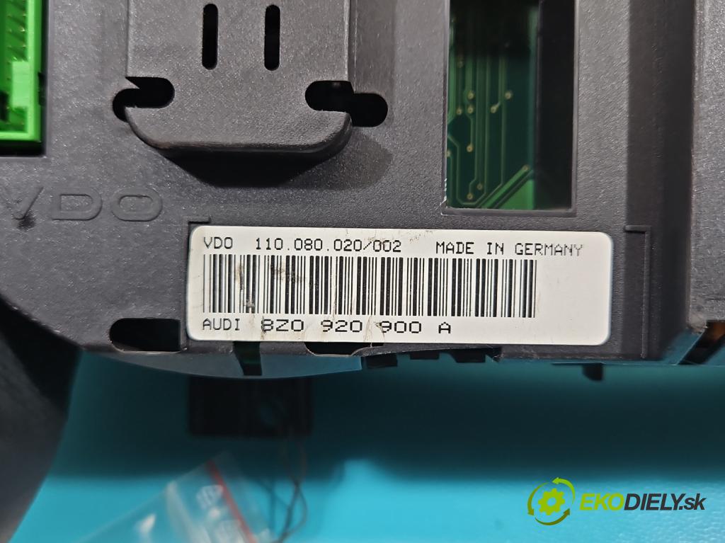 Audi A2 1.4 16V 75 HP manual 55 kW 1390 cm3 5- prístrojovka/ budíky 8Z0920900A (Prístrojová doska)