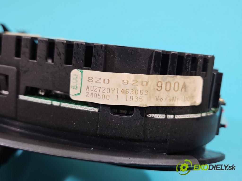 Audi A2 1.4 16V 75 HP manual 55 kW 1390 cm3 5- prístrojovka/ budíky 8Z0920900A (Prístrojová doska)