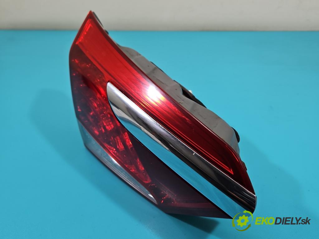 Hyundai I40 1.7 crdi 116 HP manual 85 kW 1685 cm3 5- svetlo / reflektor zadné ľavé 92403-3Z0 (Kľučka dverí ostatné)