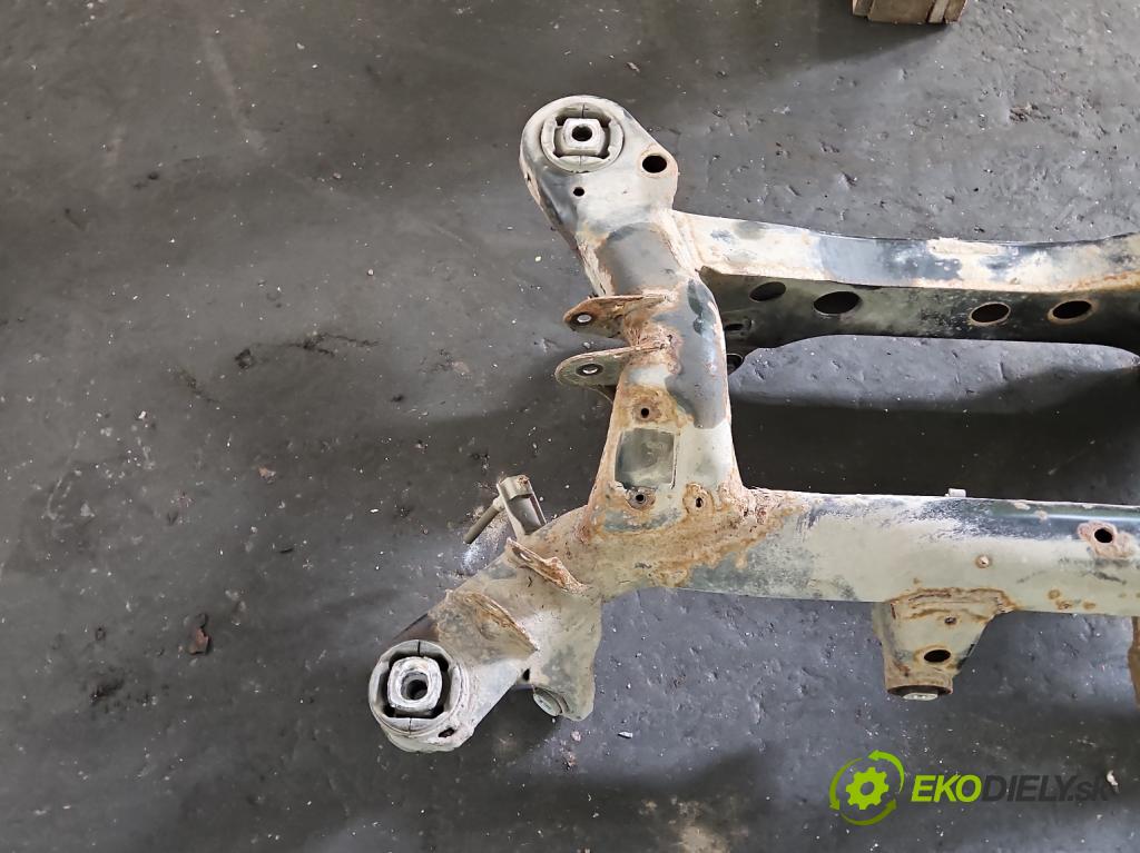 Bmw 3 E90 2005-2013 2.0d 163 hp automatic 120 kW 1995 cm3 4- zadní výztuha  (Zadní výztuha)