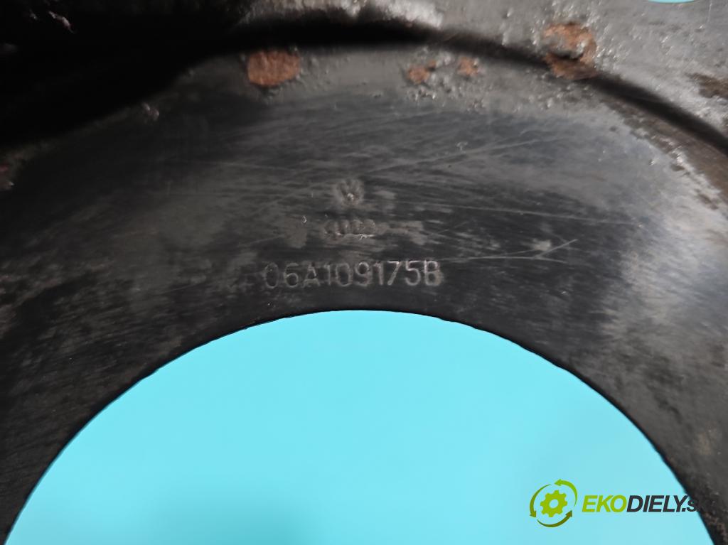 Vw Passat B5 1995-2005 1.8b 150 hp manual 110 kW 1781 cm3 5- obal vačkový 06B109108A (Kryt motoru )