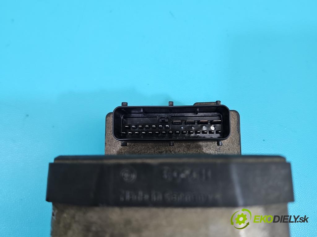 Vw Passat B5 1995-2005 1.8b 150 hp manual 110 kW 1781 cm3 5- čerpadlo abs 8E0614111B (Pumpa ABS)
