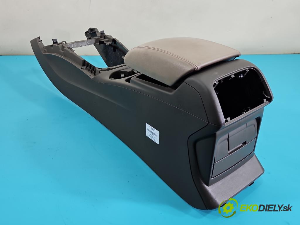 Audi Q5 2008-2016 2.0 tdi 170 HP manual 125 kW 1968 cm3 5- operadlo 8R0864981 (Lakťová opierka)