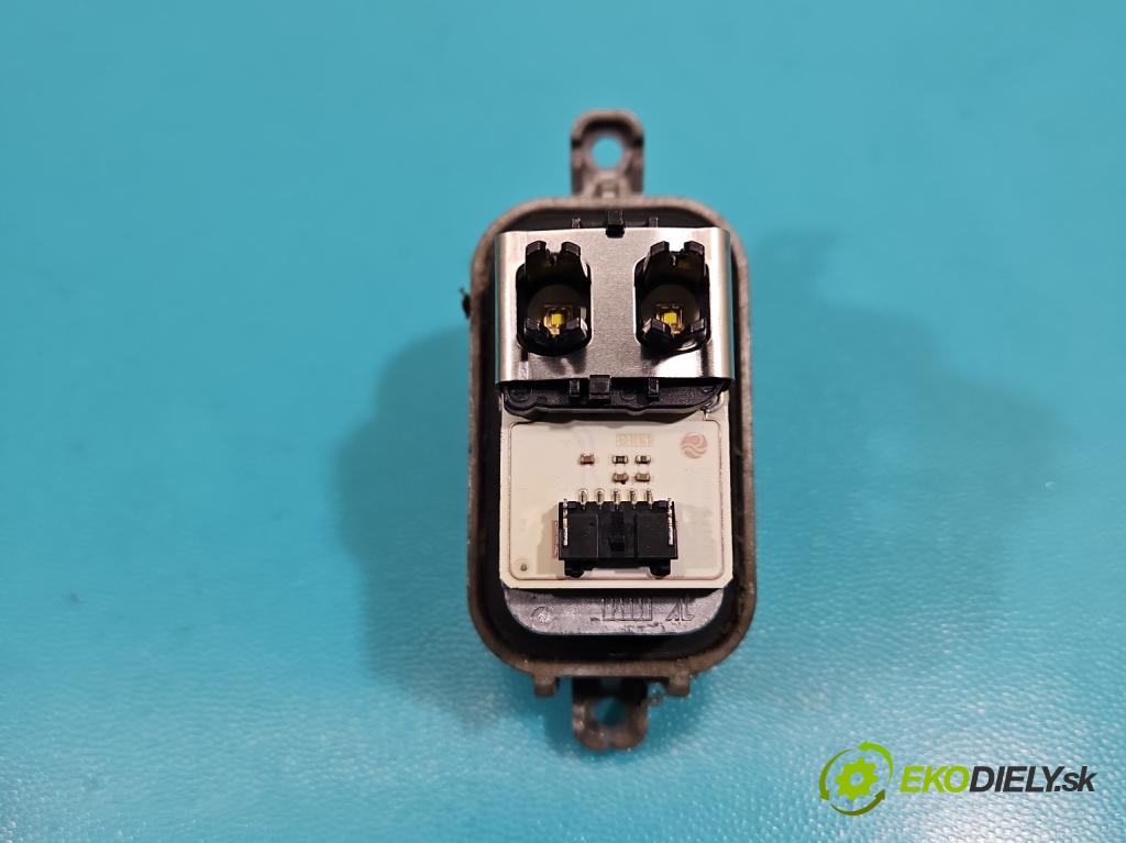 Audi A5 8T 2007-2016 2.0 TFSI 224 hp automatic 165 kW 1984 cm3 5- modul lampy: 1305715178