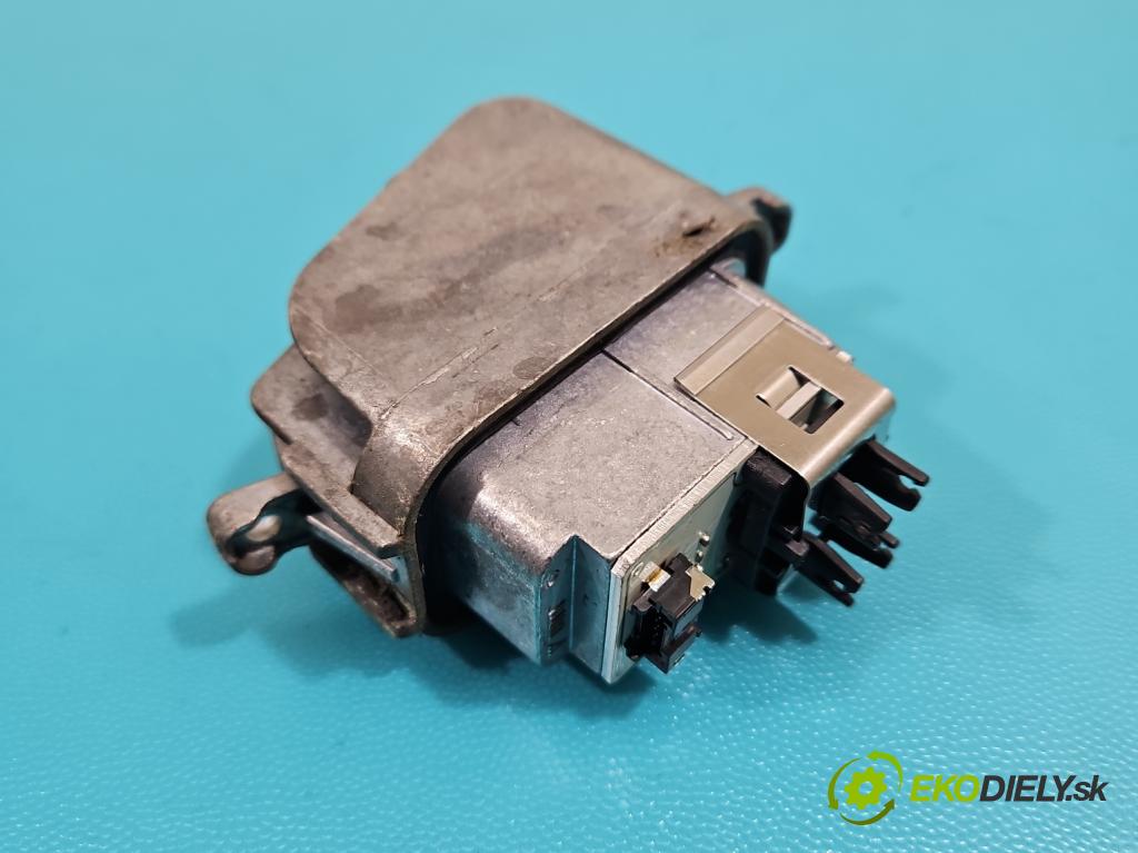 Audi A5 8T 2007-2016 2.0 TFSI 224 hp automatic 165 kW 1984 cm3 5- modul lampy: 1305715178