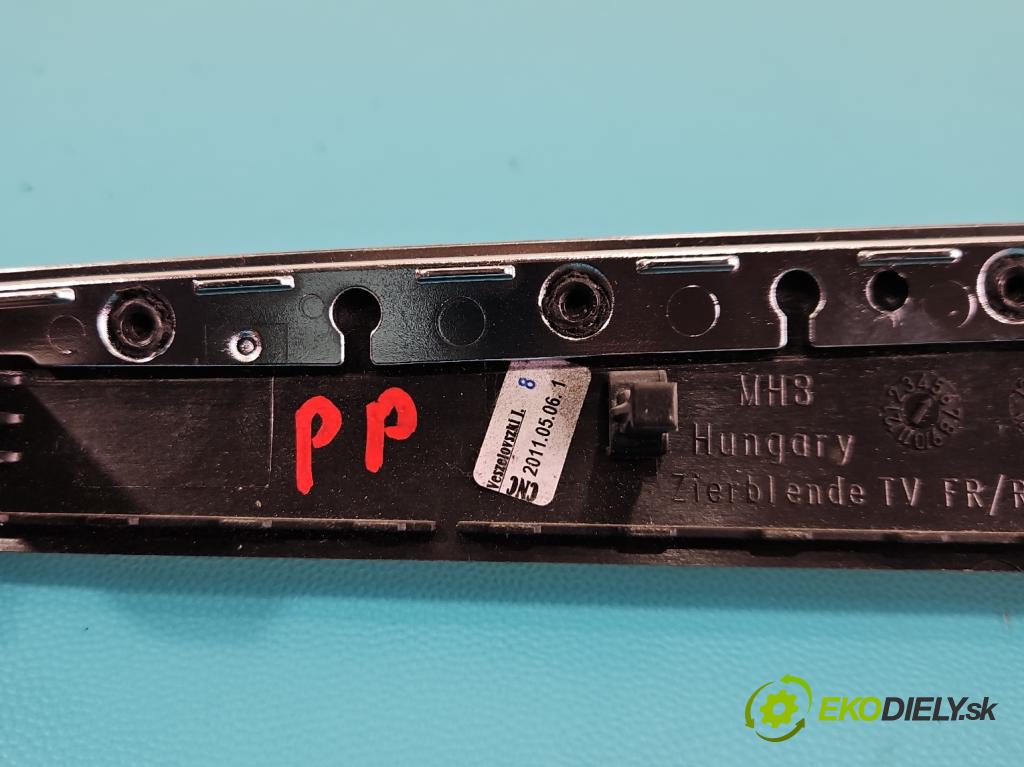 Audi Q5 2008-2016 2.0 tdi 170 hp manual 125 kW 1968 cm3 5- lišta ozdobná interiéry: 8R0863305B