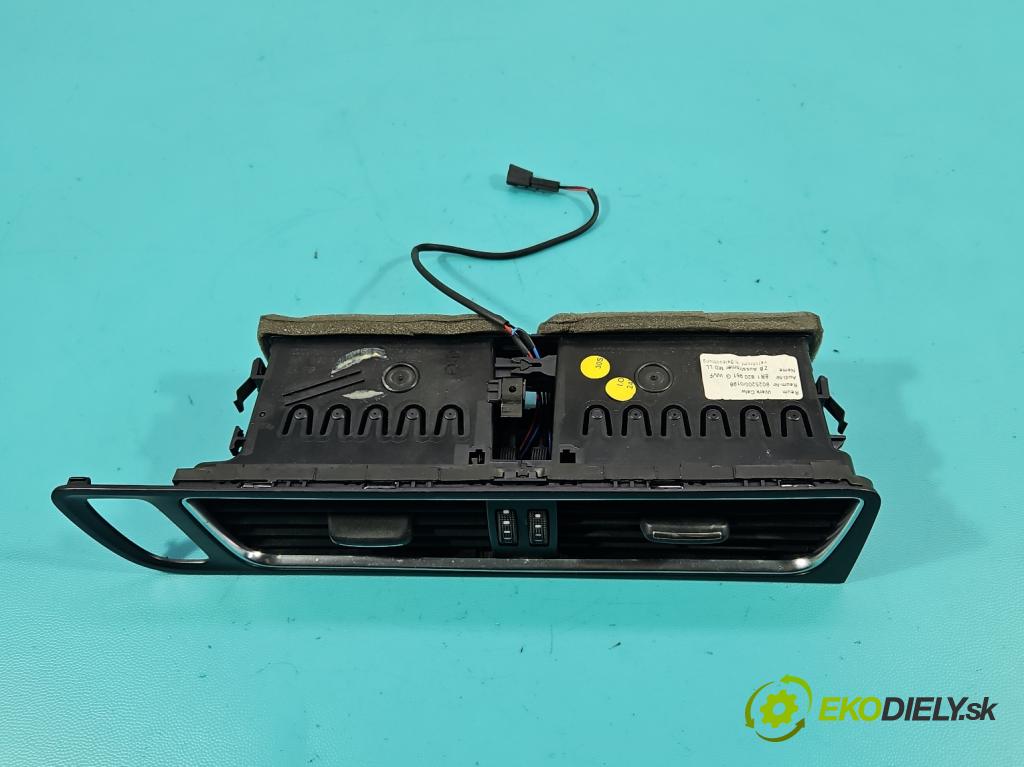 Audi Q5 2008-2016 2.0 tdi 170 HP manual 125 kW 1968 cm3 5- Mřížka: kúrenia stredová 8R1820951G (Mriežka kúrenia (fukár))