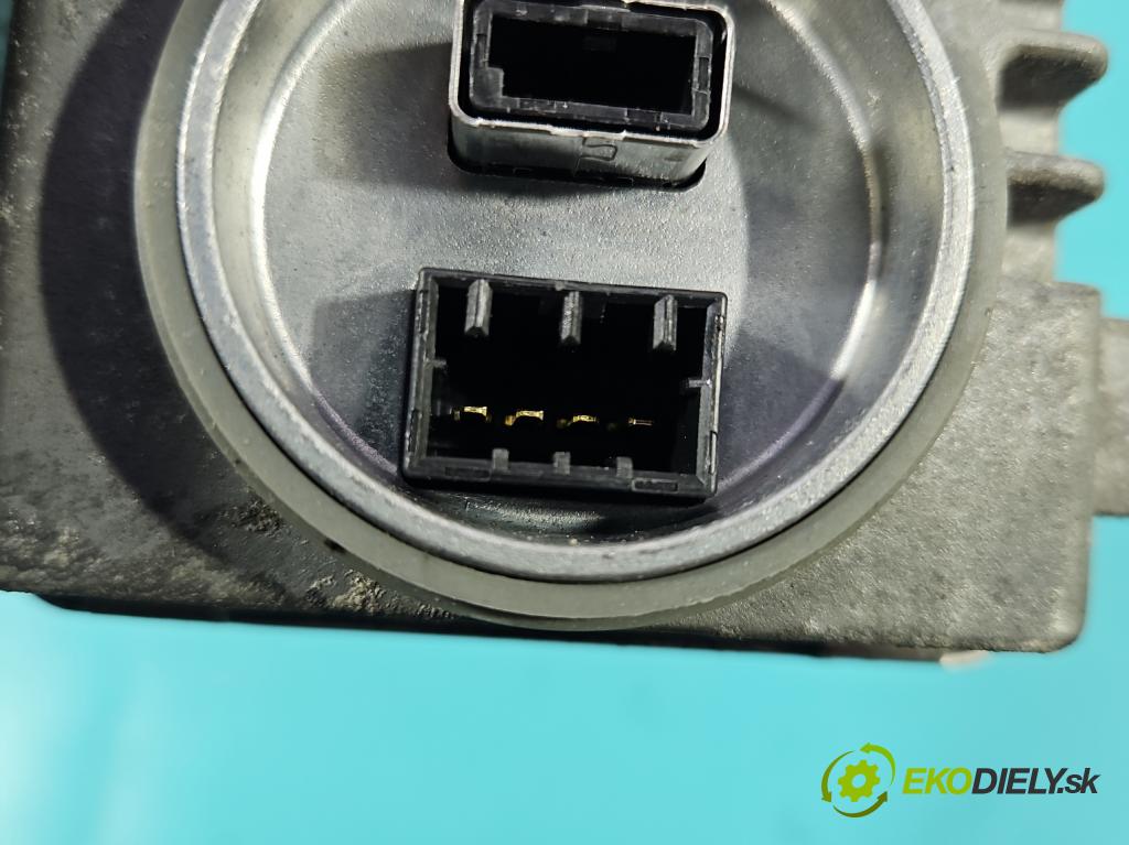 Audi Q5 2008-2016 2.0 tdi 170 HP manual 125 kW 1968 cm3 5- střídač: xenon 8K0941597C (Riadiaca jednotka xenónu)