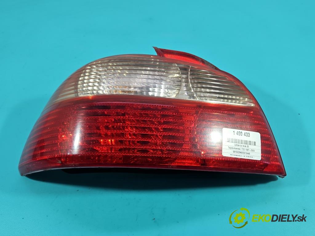 Toyota Avensis I T22 1997-2003 1.6 vvti 110 HP manual 81 kW 1598 cm3 4- svetlo / reflektor zadné ľavé  (Kľučka dverí ostatné)