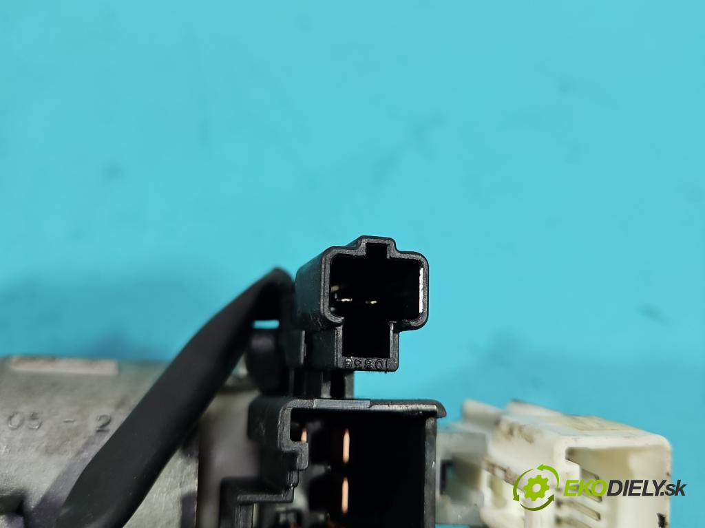 Toyota Avensis I T22 1997-2003 1.6 vvti 110 HP manual 81 kW 1598 cm3 4- Spínačka  (Spínacia skrinka)