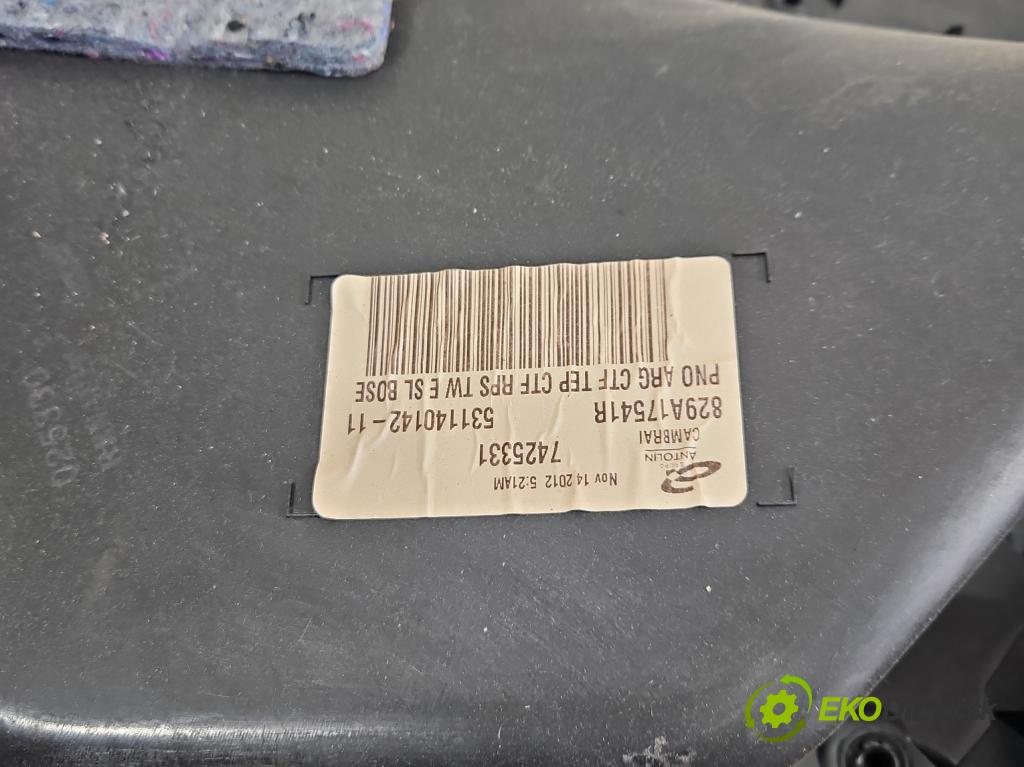 Renault Scenic III 2009-2016 1.6 dci 131 hp manual 96 kW 1598 cm3 5- Tapacír: dveře zadní levé 531140142