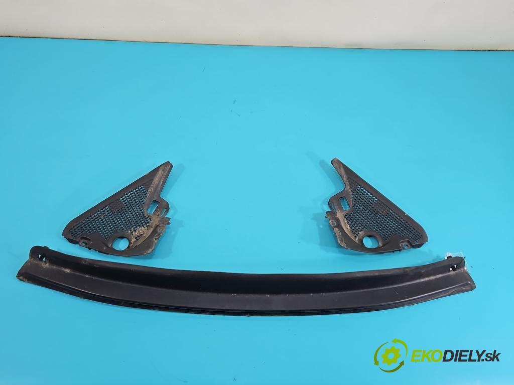 Renault Scenic III 2009-2016 1.6 dci 131 hp manual 96 kW 1598 cm3 5- torpédo 668110005R (Plast pod čelním sklem)