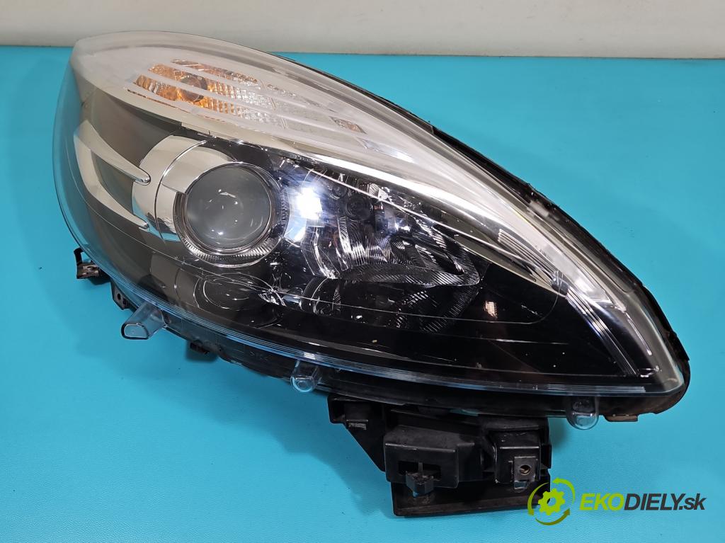 Renault Scenic III 2009-2016 1.6 dci 131 HP manual 96 kW 1598 cm3 5- Reflektor: pravý 260108453R (Svetlo predné pravé)