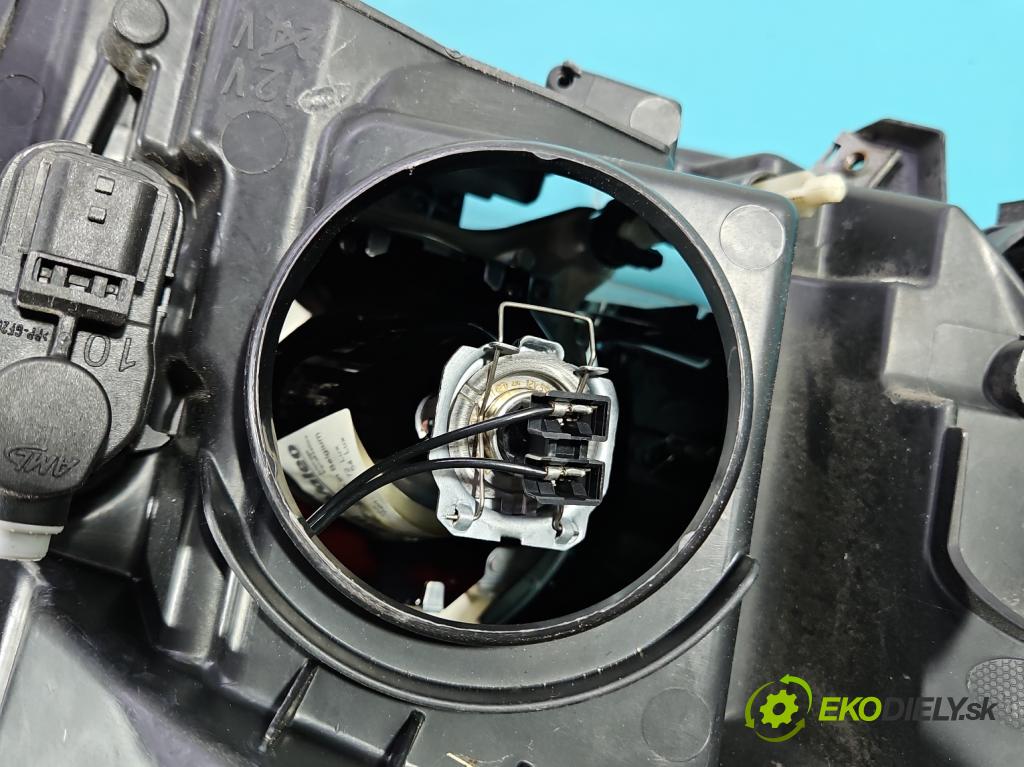 Renault Scenic III 2009-2016 1.6 dci 131 HP manual 96 kW 1598 cm3 5- Reflektor: ľavý 260601946R (Kľučka dverí ostatné)