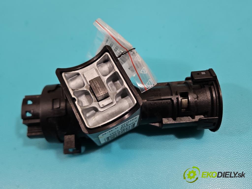 Fiat 500 2007-2020 1.2 8V 69KM manual 51 kW 1242 cm3 3- Spínačka 51800628 (Spínacia skrinka)