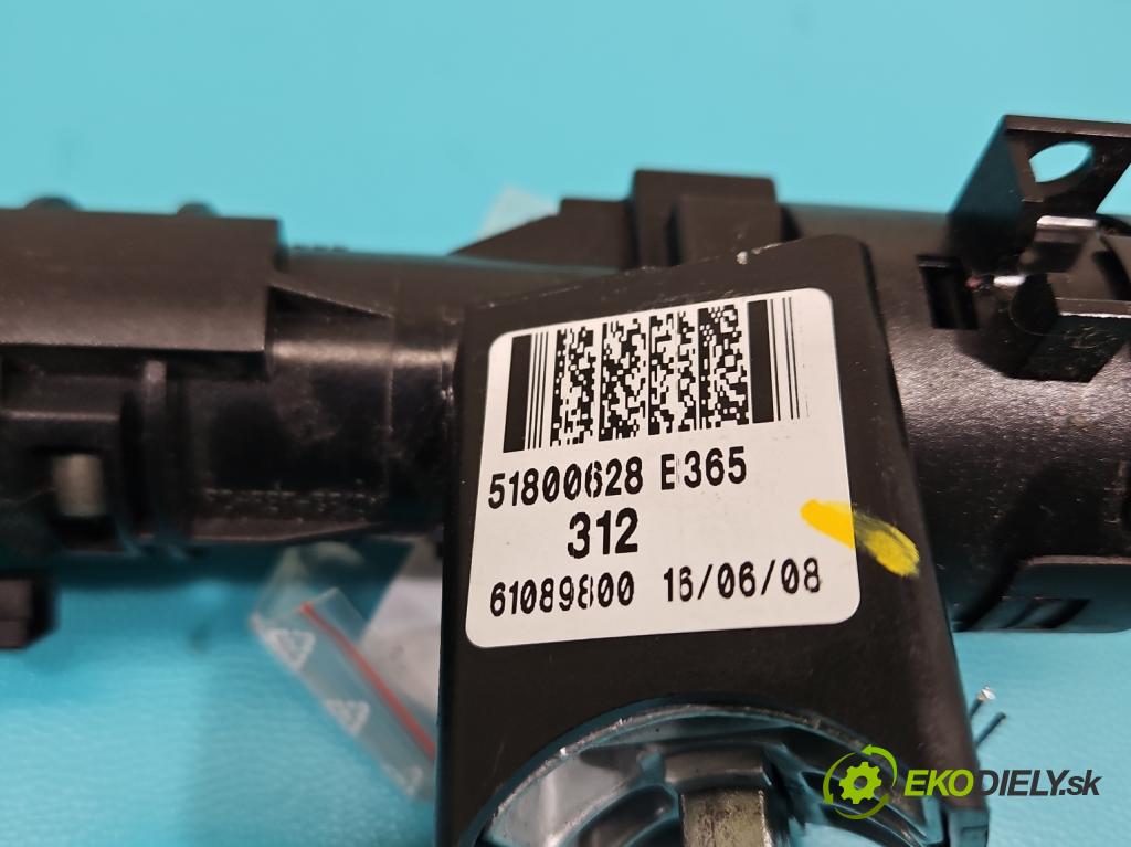 Fiat 500 2007-2020 1.2 8V 69KM manual 51 kW 1242 cm3 3- Spínačka 51800628 (Spínacia skrinka)