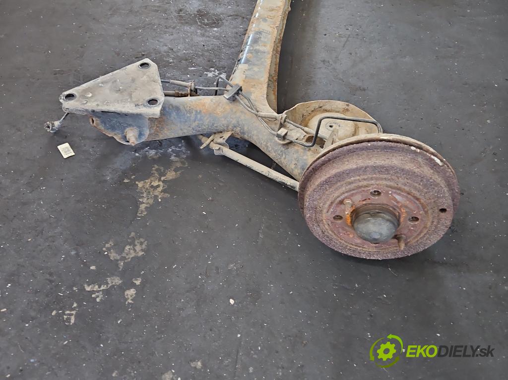 Fiat 500 2007-2020 1.2 8V 69KM manual 51 kW 1242 cm3 3- zadní výztuha  (Zadní výztuha)