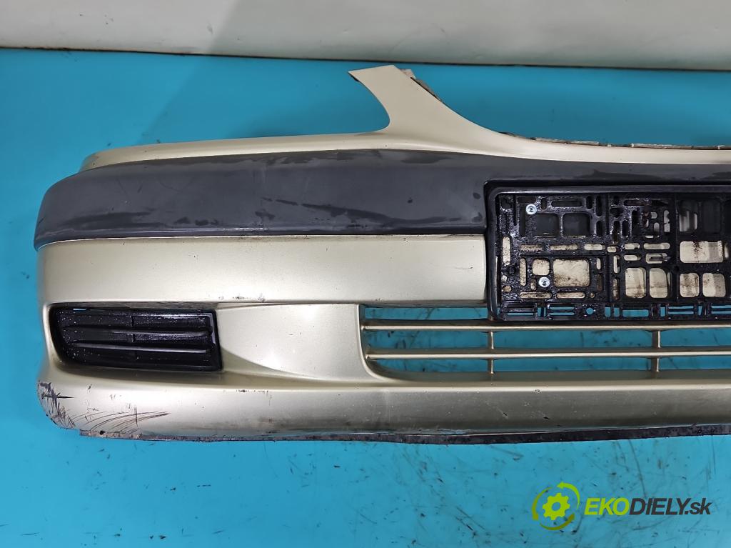 Toyota Avensis I T22 1997-2003 1.6 vvti 110 hp manual 81 kW 1598 cm3 4- nárazník přední  (Klika dveří ostatní)