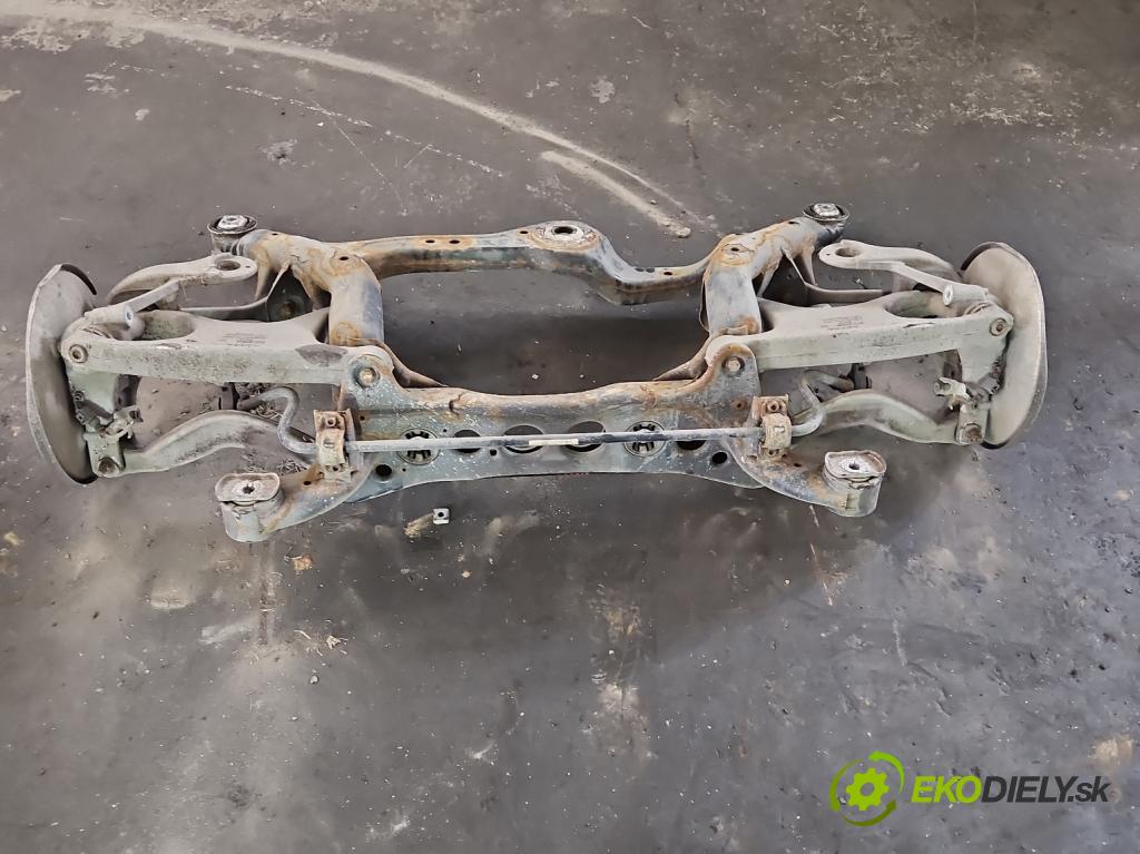 Audi A5 8T 2007-2016 2.0 TFSI 224 hp automatic 165 kW 1984 cm3 5- zadní výztuha  (Zadní výztuha)