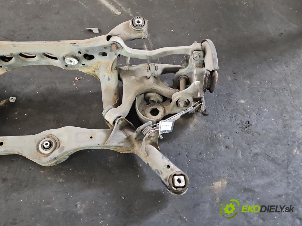 Audi A5 8T 2007-2016 2.0 TFSI 224 hp automatic 165 kW 1984 cm3 5- zadní výztuha  (Zadní výztuha)