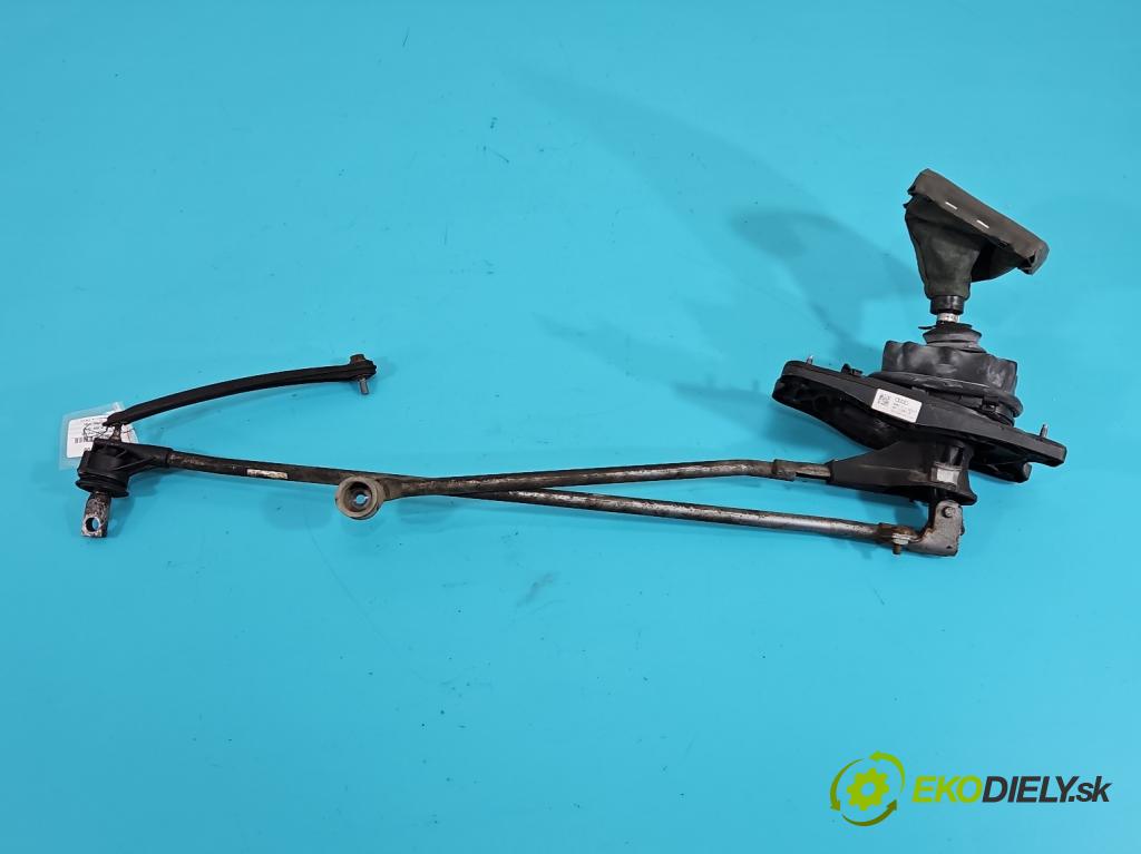 Audi Q5 2008-2016 2.0 tdi 170 HP manual 125 kW 1968 cm3 5- Páka: Změny: stupeň,rýchlosť 8R0711025D (Rýchlostná páka (kulisa))