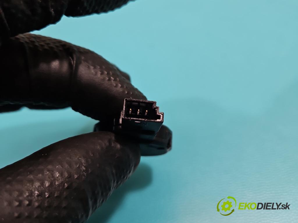 Audi Q5 2008-2016 2.0 tdi 170 HP manual 125 kW 1968 cm3 5- snímač déšť: 8K0955559 (Snímač dažďa)