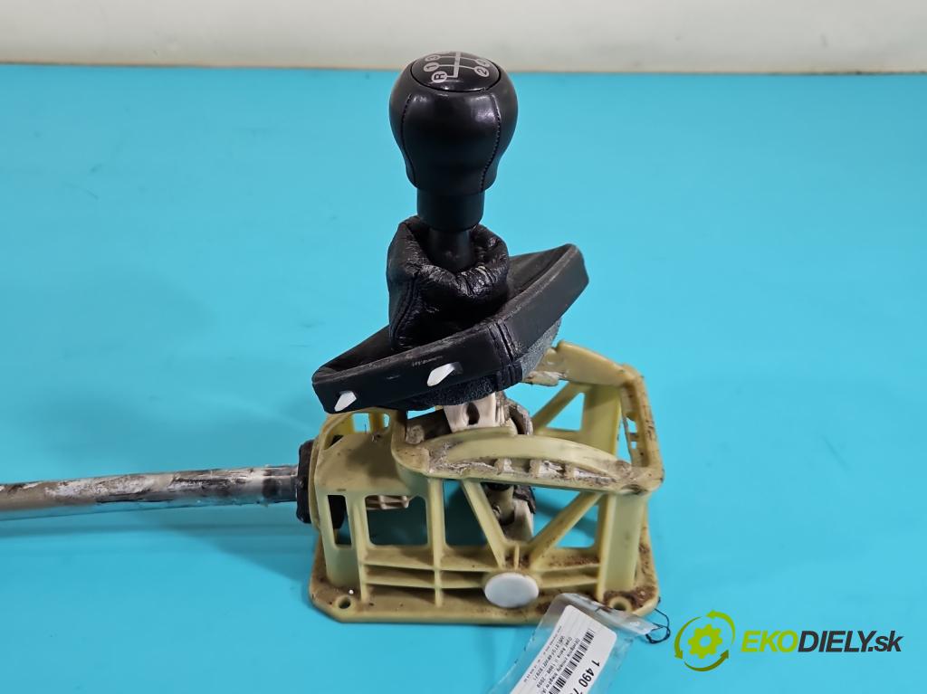 Opel Astra II 1998-2009 1.6 75 HP manual 55 kW 1598 cm3 5- Páka: Změny: stupeň,rýchlosť 90620924 (Rýchlostná páka (kulisa))