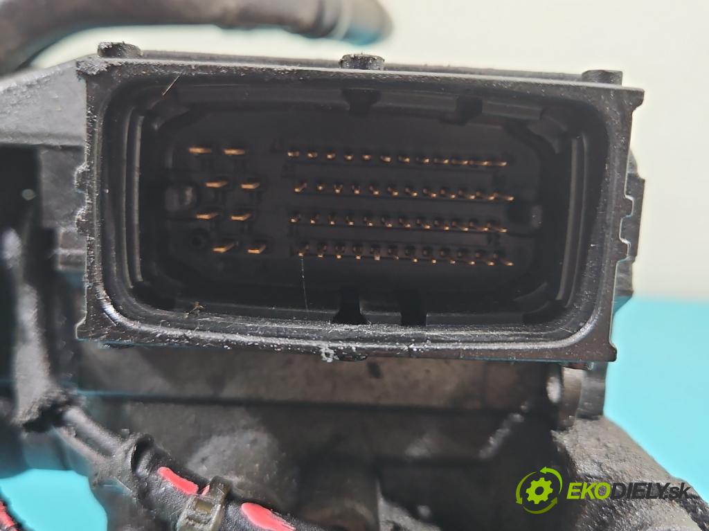 Opel Vectra C 2002-2008 2.0 dti 101 HP manual 74 kW 1995 cm3 4- čerpadlo vstrekovacia 0470504204 (Vstrekovacie čerpadlo)