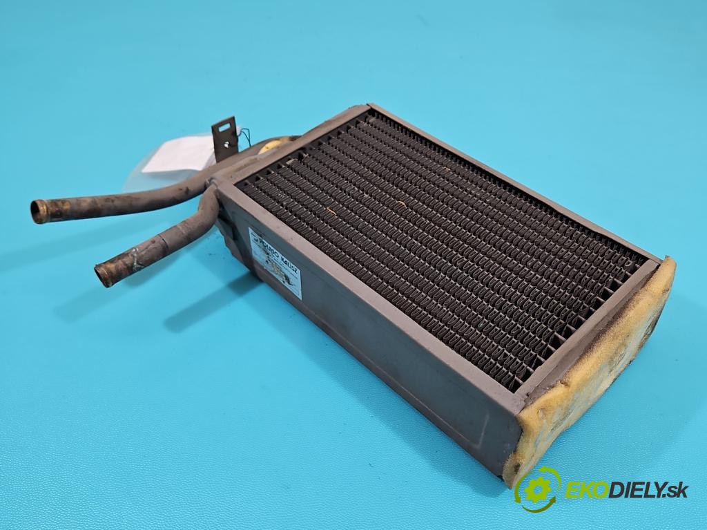 Polonez Caro / Atu 1.6 87 hp manual 64 kW 1598 cm3 5- radiátor  (Radiátor topení)