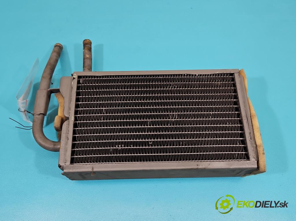 Polonez Caro / Atu 1.6 87 hp manual 64 kW 1598 cm3 5- radiátor  (Radiátor topení)