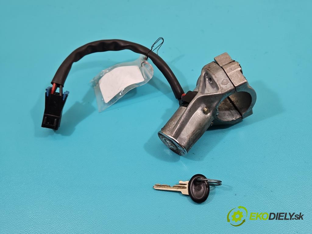 Polonez Caro / Atu 1.6 87 HP manual 64 kW 1598 cm3 5- Spínačka  (Spínacia skrinka)