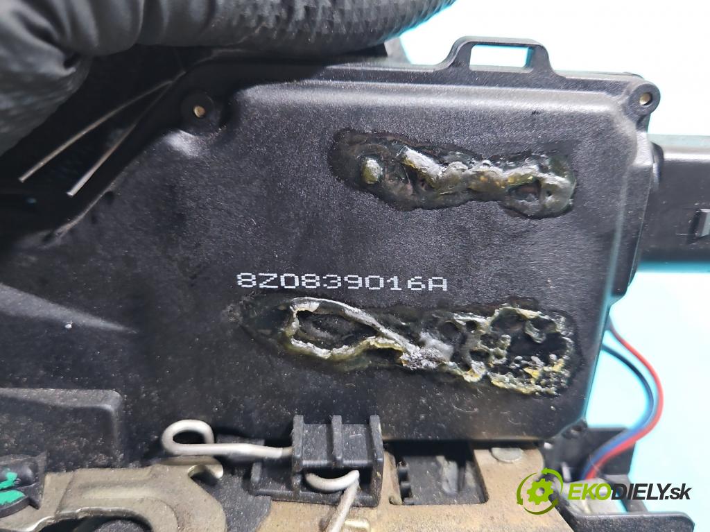 Audi A2 1.4 16V 75 hp manual 55 kW 1390 cm3 5- zámek zadní pravý 8Z0839016A