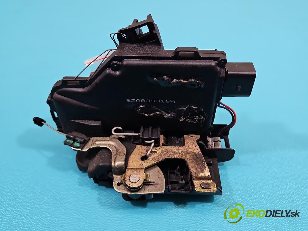 Audi A2 1.4 16V 75 hp manual 55 kW 1390 cm3 5- zámek zadní pravý 8Z0839016A