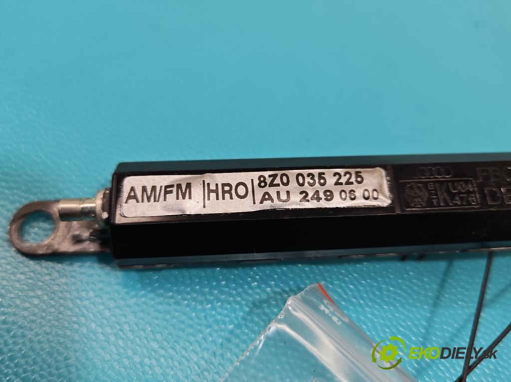 Audi A2 1.4 16V 75 HP manual 55 kW 1390 cm3 5- Zesilovač: 8Z0035225 (Zosilňovač)