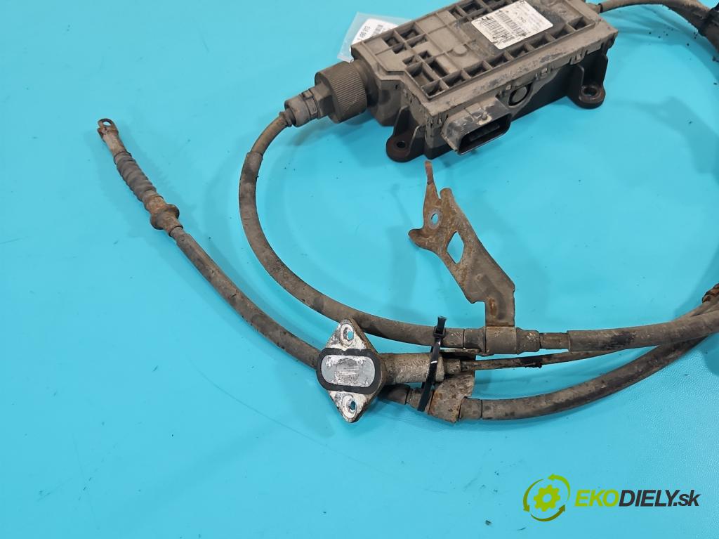 Toyota Avensis III T27 2009-2018 2.0 D4D 126 HP manual 93 kW 1998 cm3 5- Brzda manuál: elektrický: 46300-05010 (Ručná brzda)