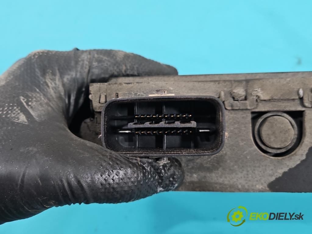 Toyota Avensis III T27 2009-2018 2.0 D4D 126 HP manual 93 kW 1998 cm3 5- Brzda manuál: elektrický: 46300-05010 (Ručná brzda)