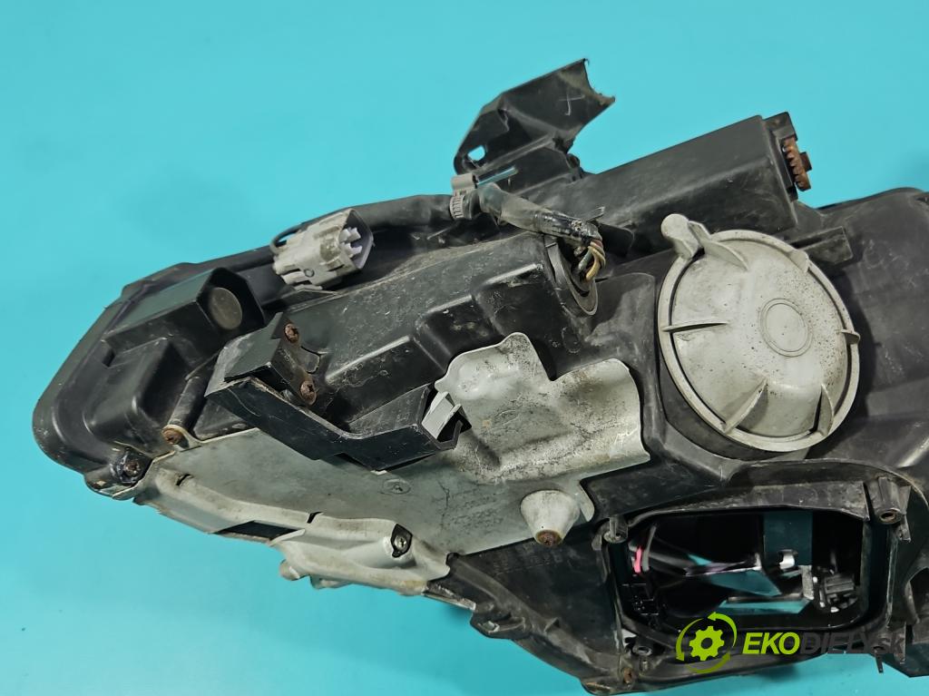 Toyota Avensis III T27 2009-2018 2.0 D4D 126 HP manual 93 kW 1998 cm3 5- Reflektor: pravý H279HR-AE (Svetlo predné pravé)