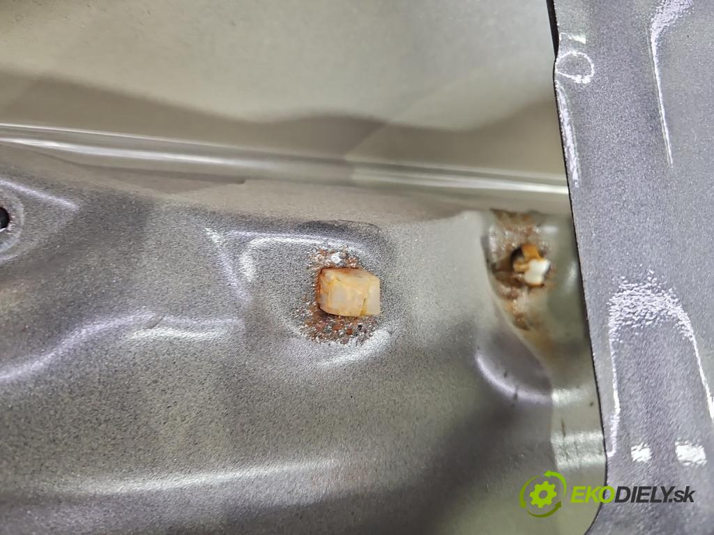 Hyundai I40 1.7 crdi 116 hp manual 85 kW 1685 cm3 5- zadní kufrové dveře  (Zadní kapota (kufr))