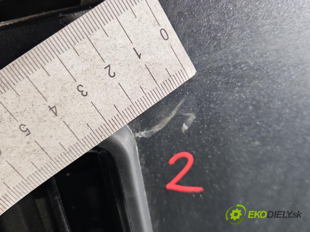 Hyundai I40 1.7 crdi 116 hp manual 85 kW 1685 cm3 5- zadní kufrové dveře  (Zadní kapota (kufr))