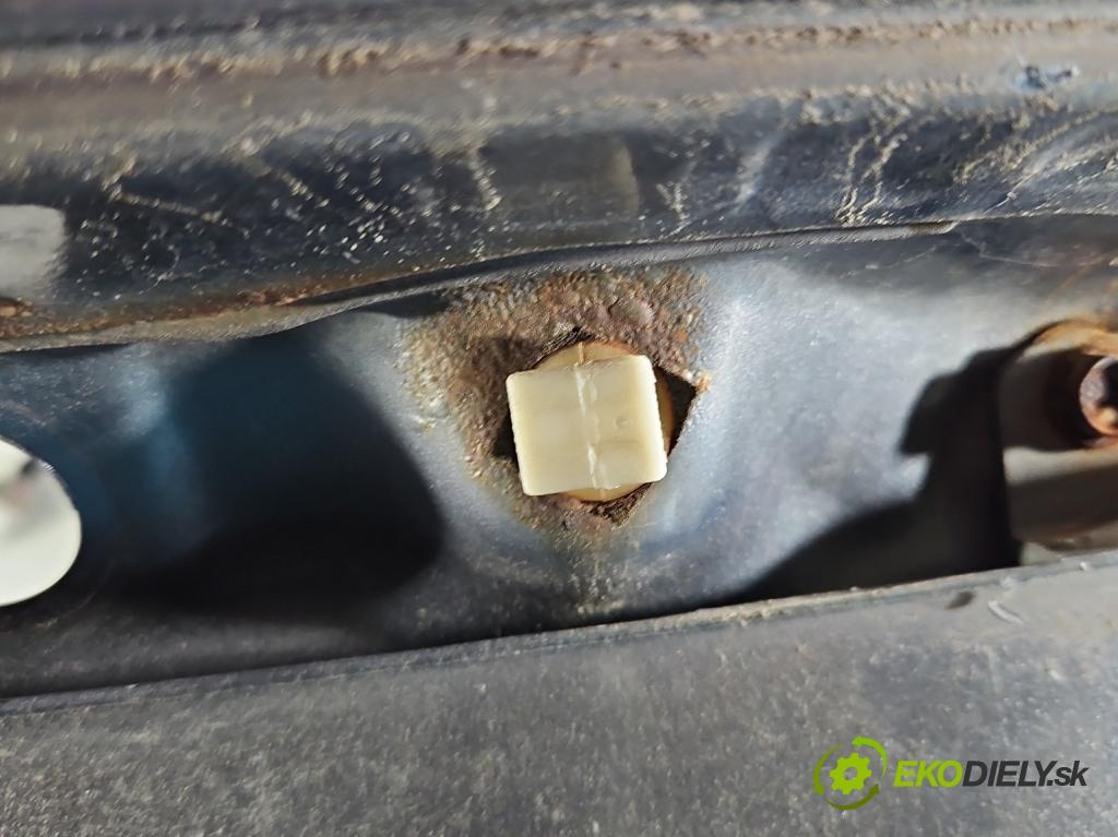 Hyundai I40 1.7 crdi 116 hp manual 85 kW 1685 cm3 5- zadní kufrové dveře  (Zadní kapota (kufr))