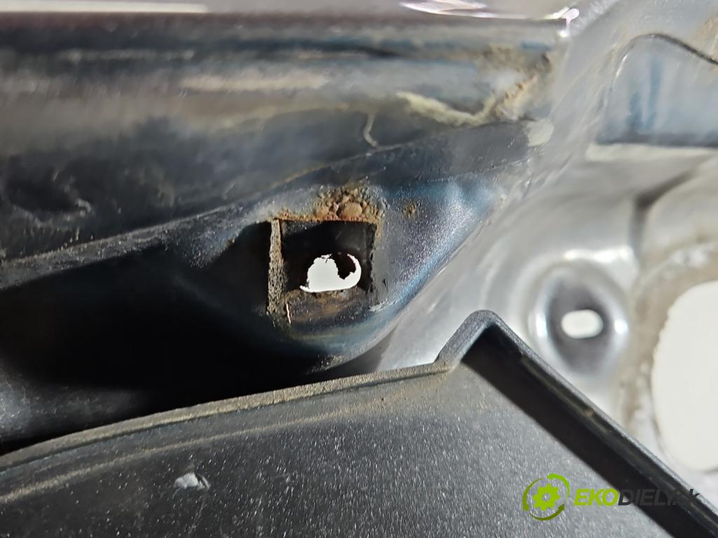 Hyundai I40 1.7 crdi 116 hp manual 85 kW 1685 cm3 5- zadní kufrové dveře  (Zadní kapota (kufr))