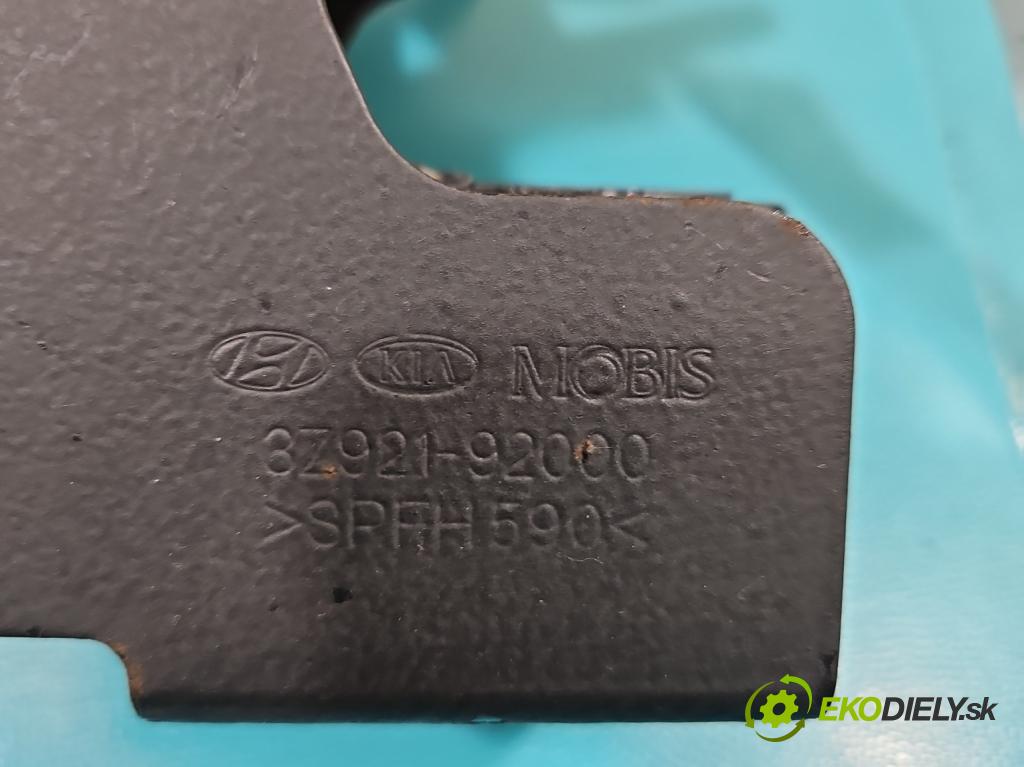 Hyundai I40 1.7 crdi 116 HP manual 85 kW 1685 cm3 5- snímač nastavenia xenon 92190-3Z500 (Snímač)