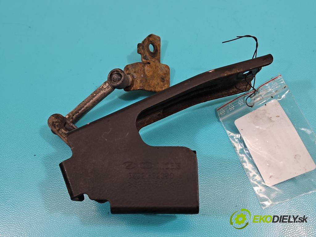 Hyundai I40 1.7 crdi 116 HP manual 85 kW 1685 cm3 5- snímač nastavenia xenon 92190-3Z500 (Snímač)